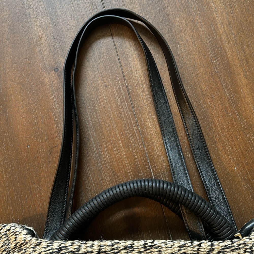 Cuyana Raffia Tote - Picture 3 of 16